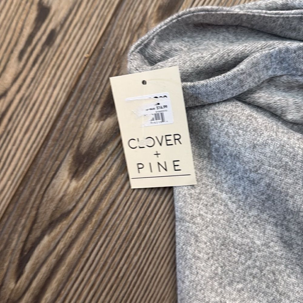 Clover + Pine 3 Patterned Rabbit Tee - Picture 7 of 9